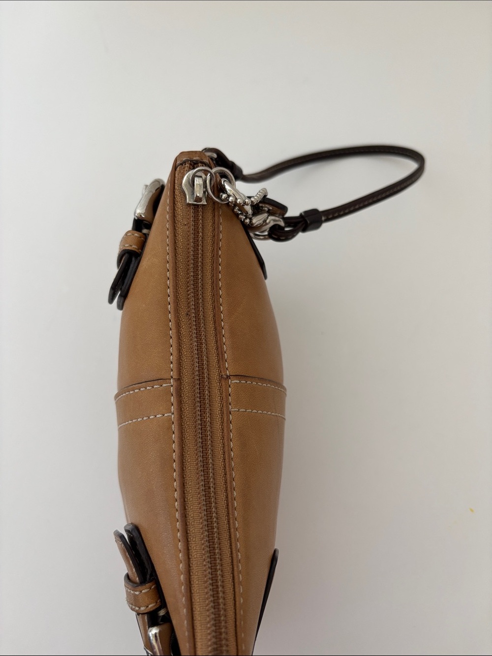 Rare Vintage Coach Hampton Leather Buckle Wristlet Mini Hobo Concert Saddle Tan - Picture 5 of 11
